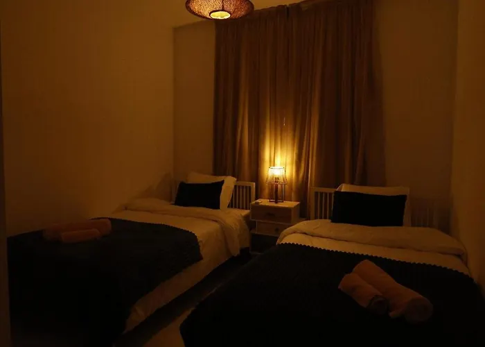 Sot Orange Hut Apartman *