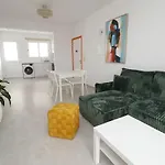 Sot Orange Hut *